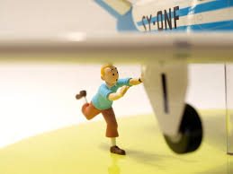 AVION BEECHCRAFT BONANZA A35 / TINTIN
