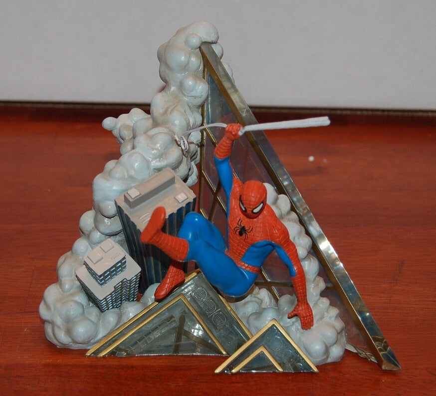 STATUETTE / SPIDER-MAN