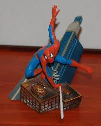 STATUETTE / SPIDER-MAN